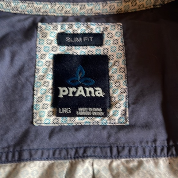 Prana button down. Like new- Large - Picture 2 of 4